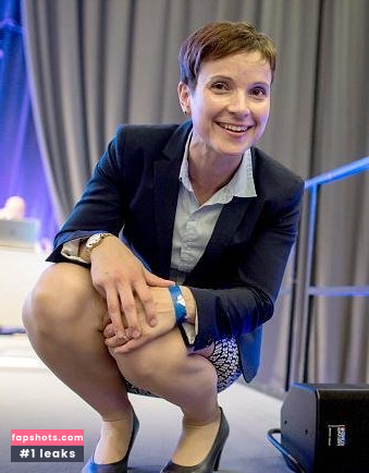 Frauke Petry gallery photo #7