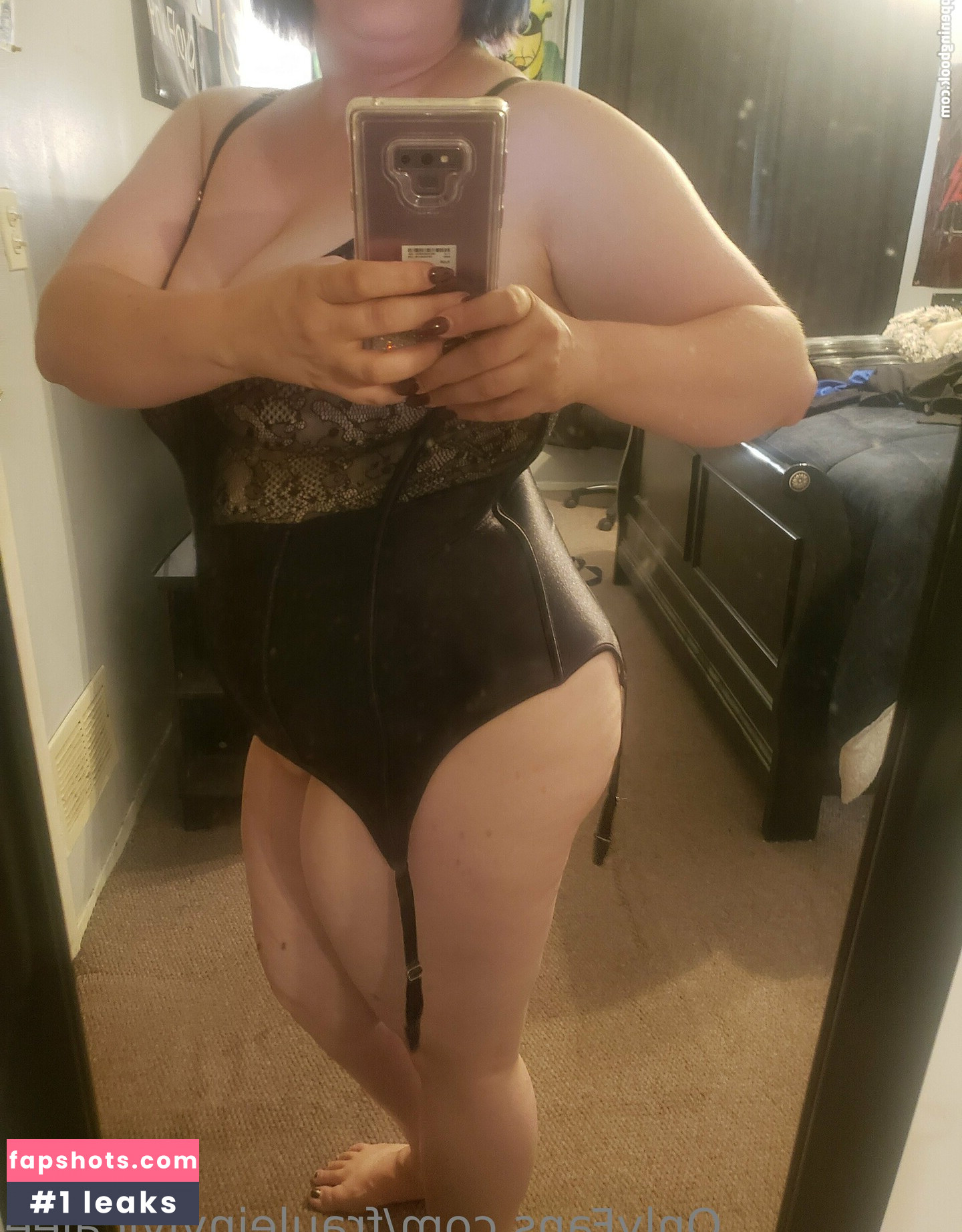 frauleinvivicalee Nude Leaks OnlyFans Photos #17 - LeakJerk