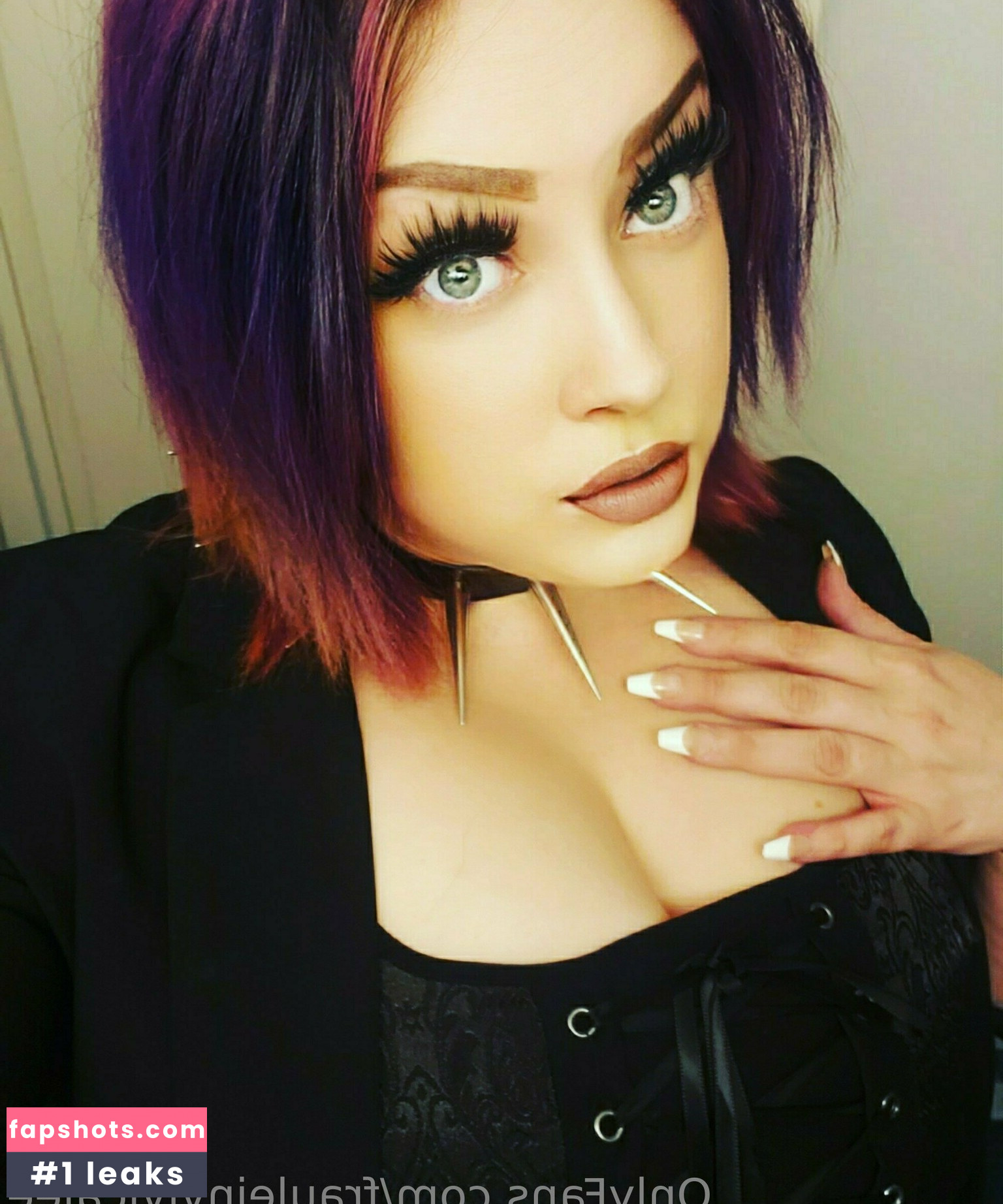 frauleinvivicalee Nude Leaks OnlyFans Photos #10 - LeakJerk