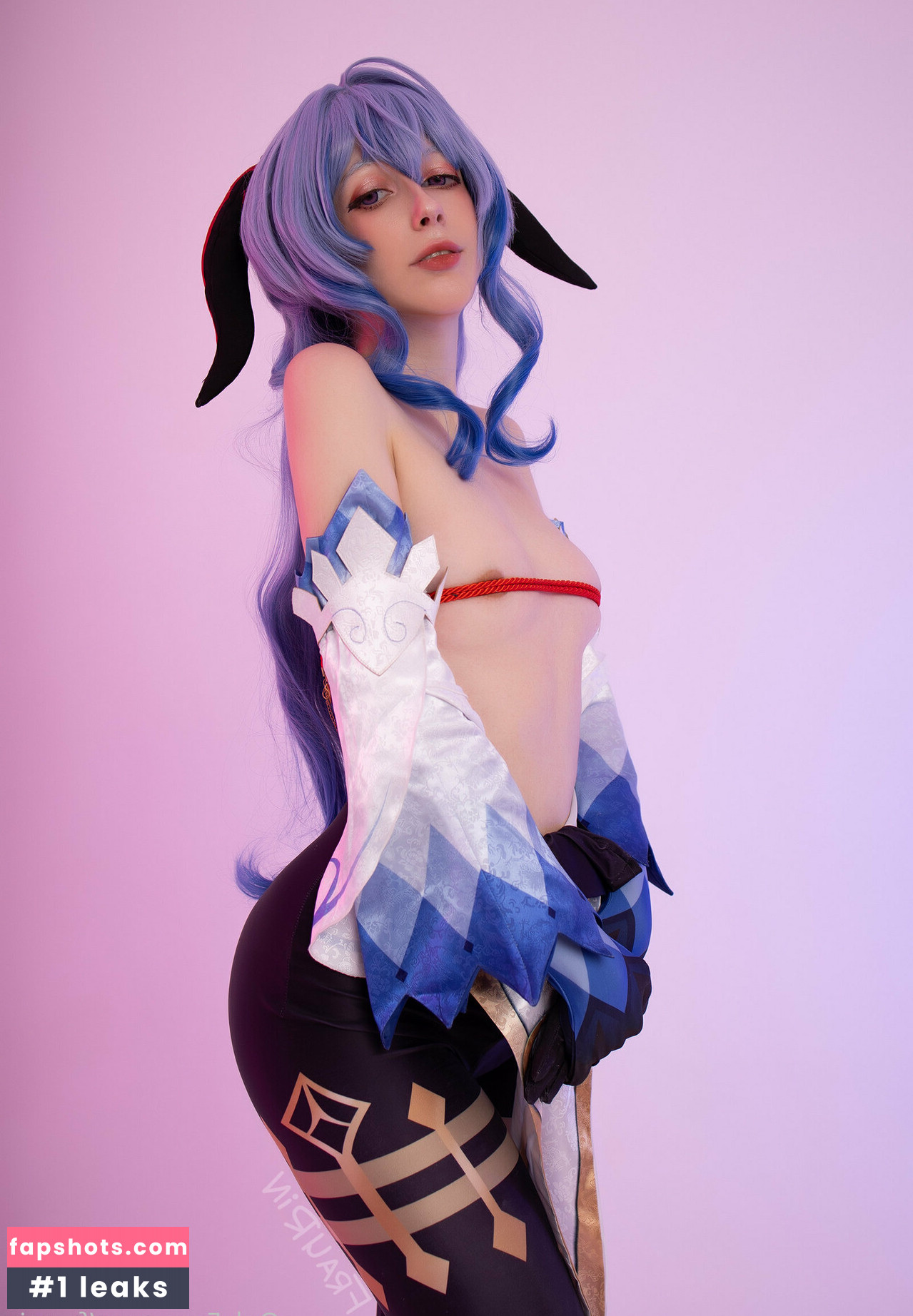 Fraurin gallery photo #158