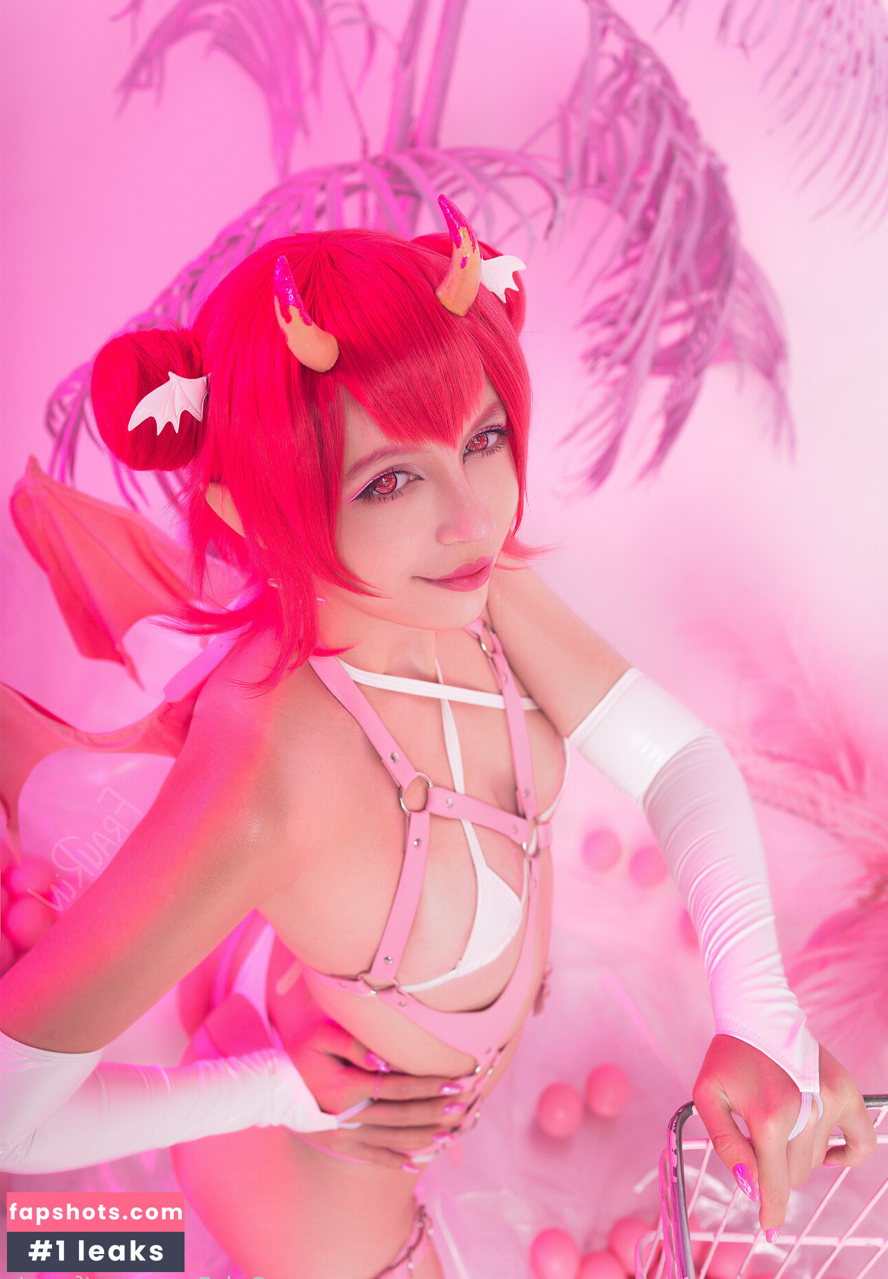 Fraurin gallery photo #164