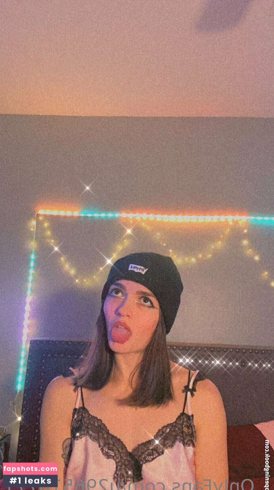 freakyfernu_8 gallery photo #6