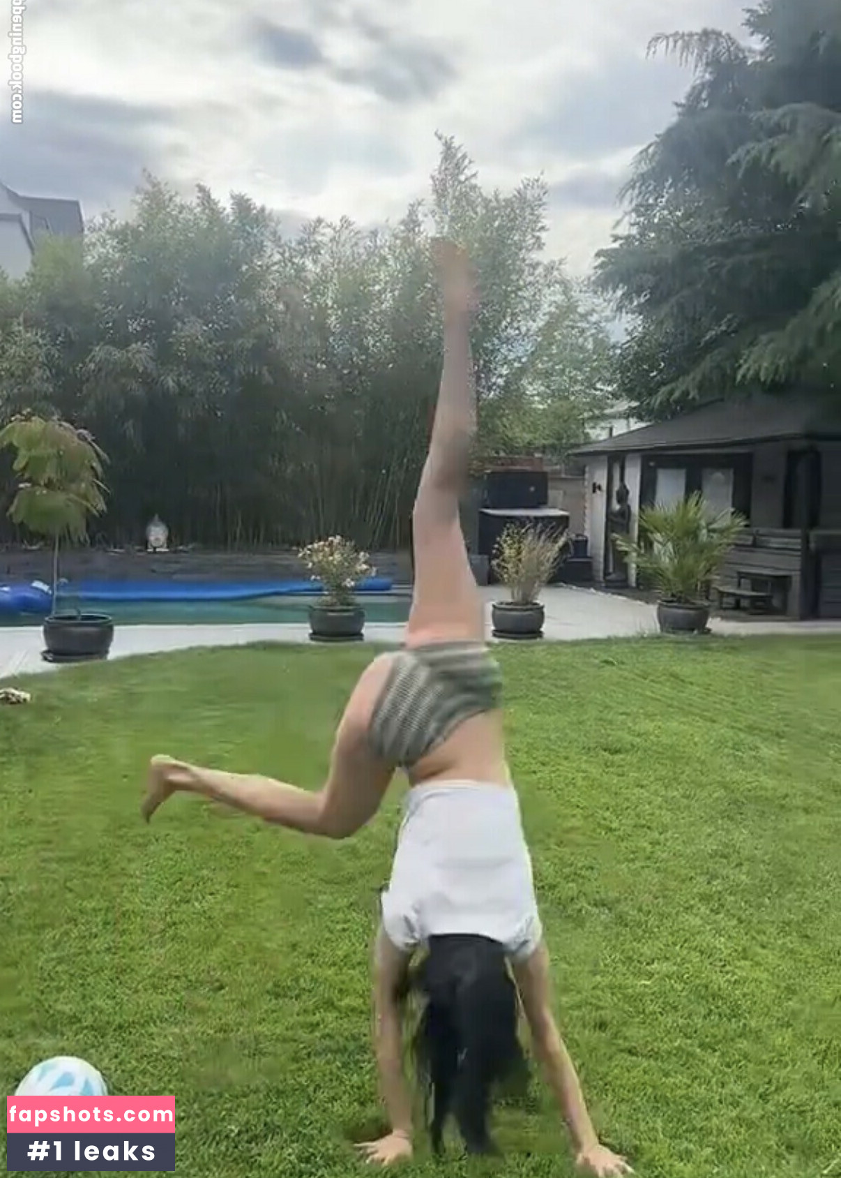 freckles asmr gallery photo #2