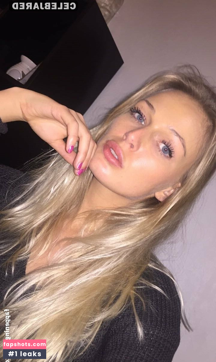 Frederikke Bach gallery photo #16