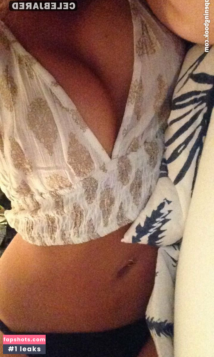 Frederikke Bach gallery photo #6