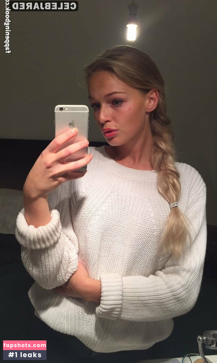 Frederikke Bach gallery photo #9