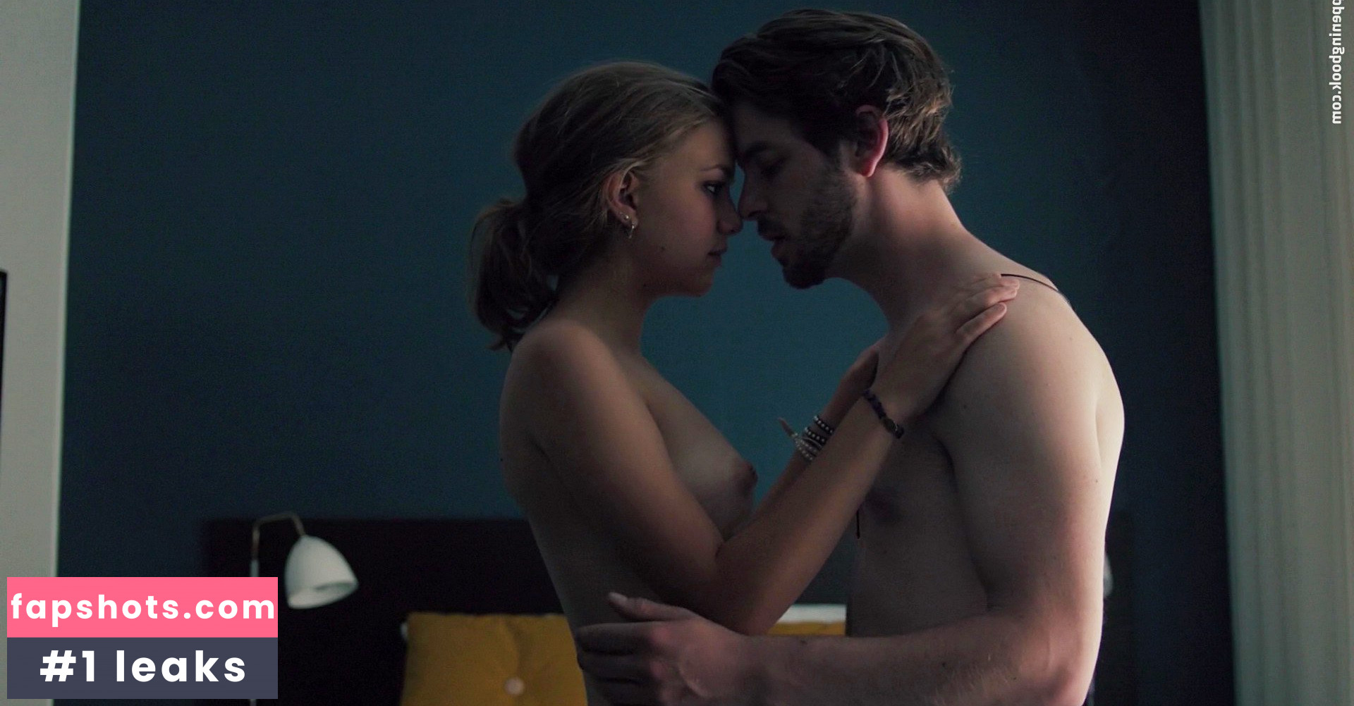 Frederikke Dahl Hansen Filtración Desnuda OnlyFans Foto #9 - Fapshots