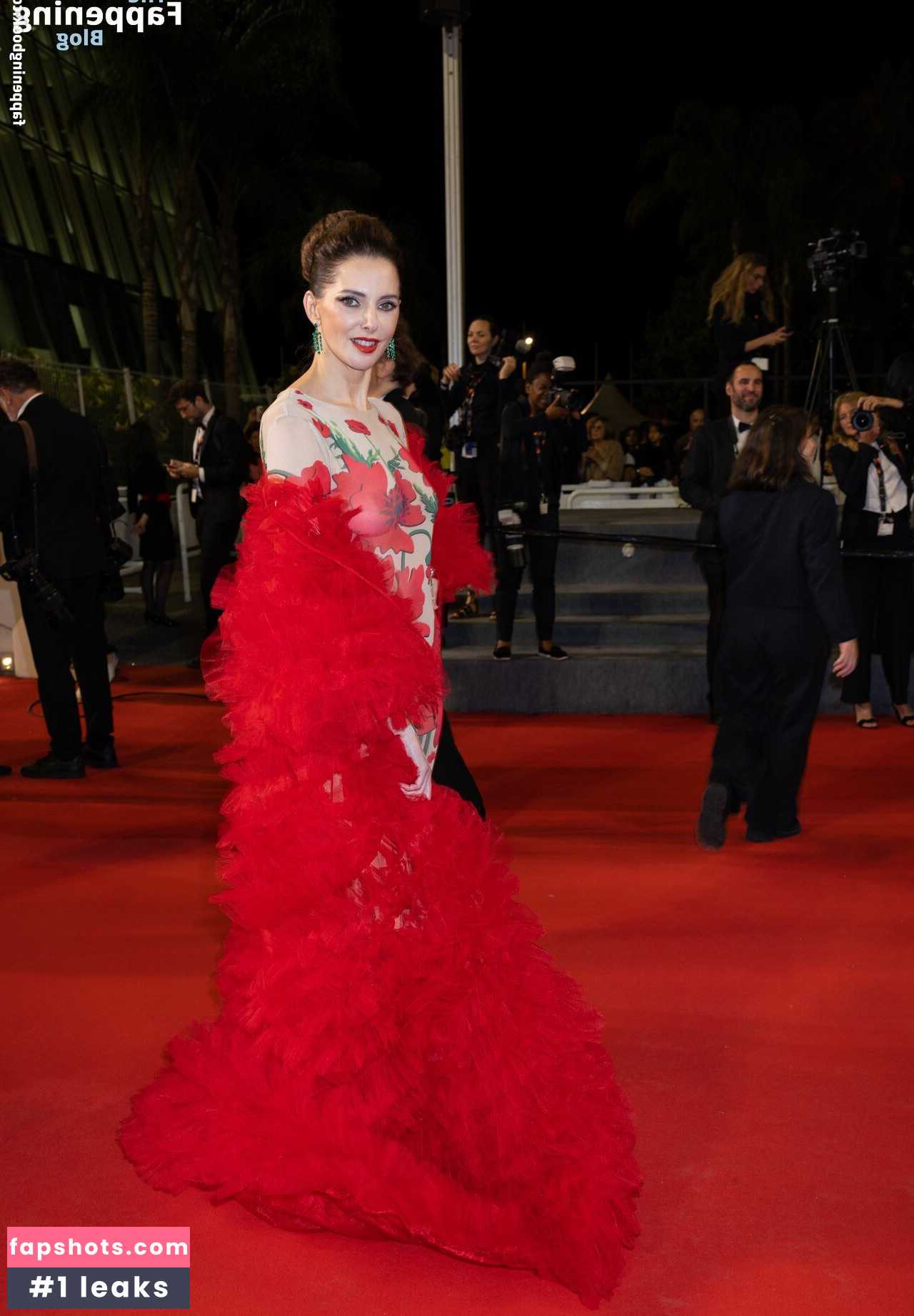 Frédérique Bel Nahé úniky fotek pouze od fanoušků #74 - Fapshots