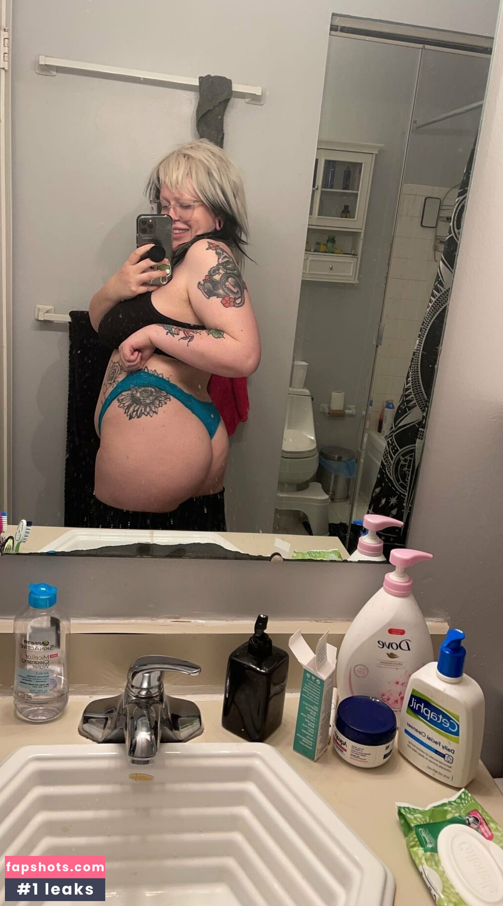 free_nsfw_peaches_ gallery photo #10