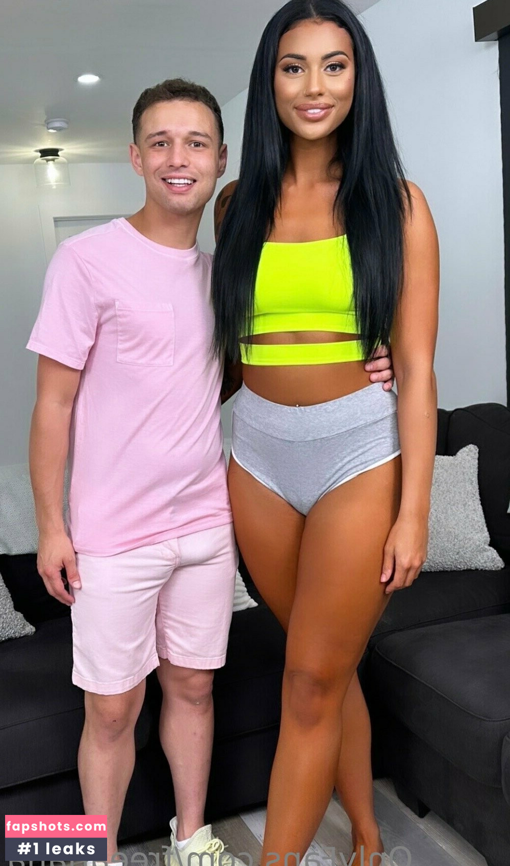 freeariana gallery photo #8