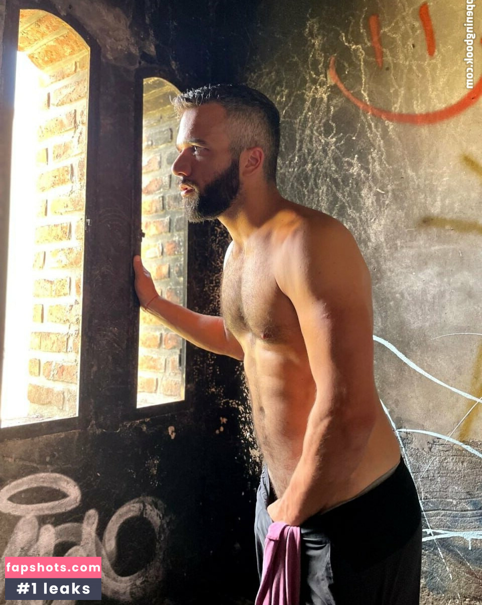 freeboygym nude babe gallery