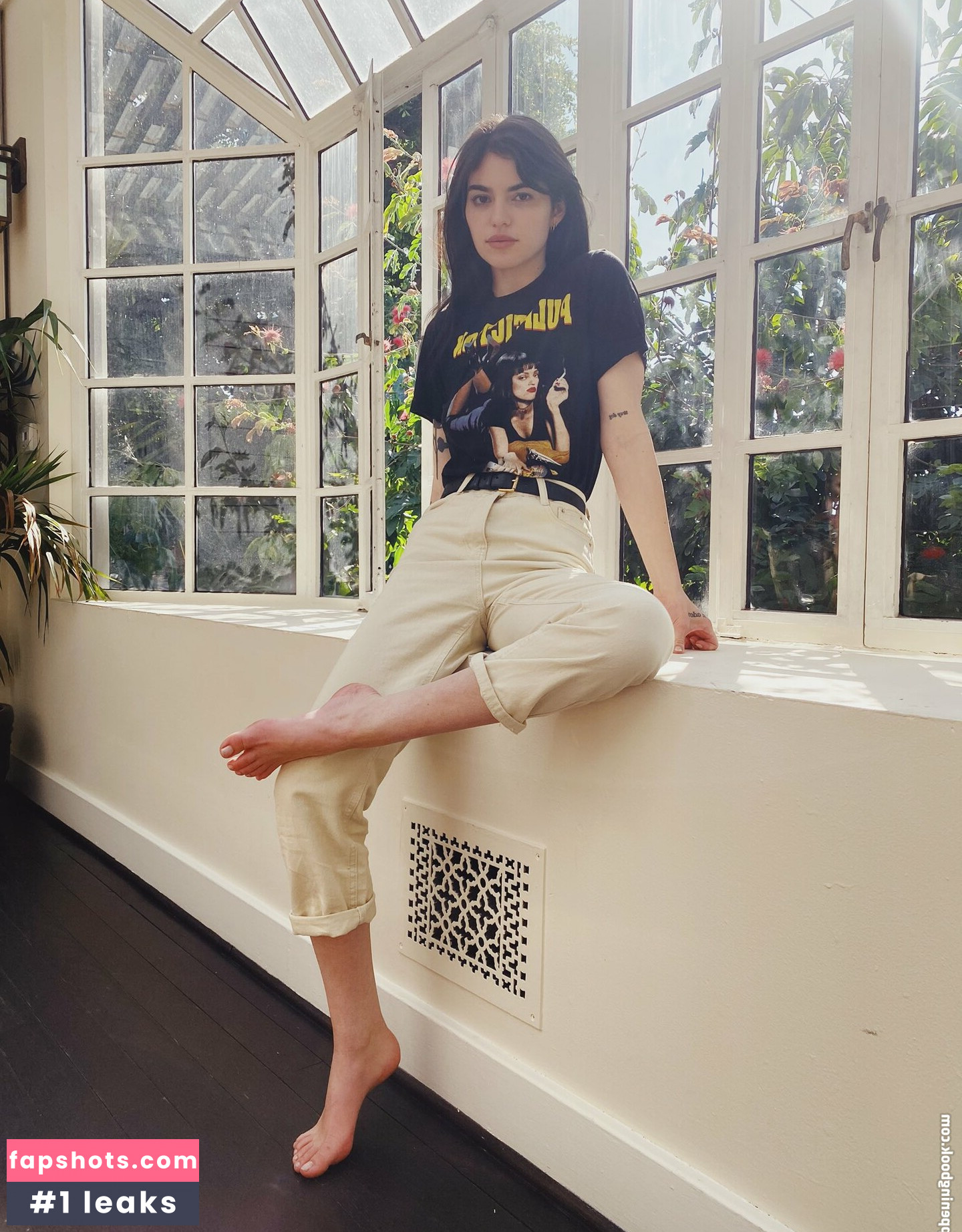 Freja Noir gallery photo #23