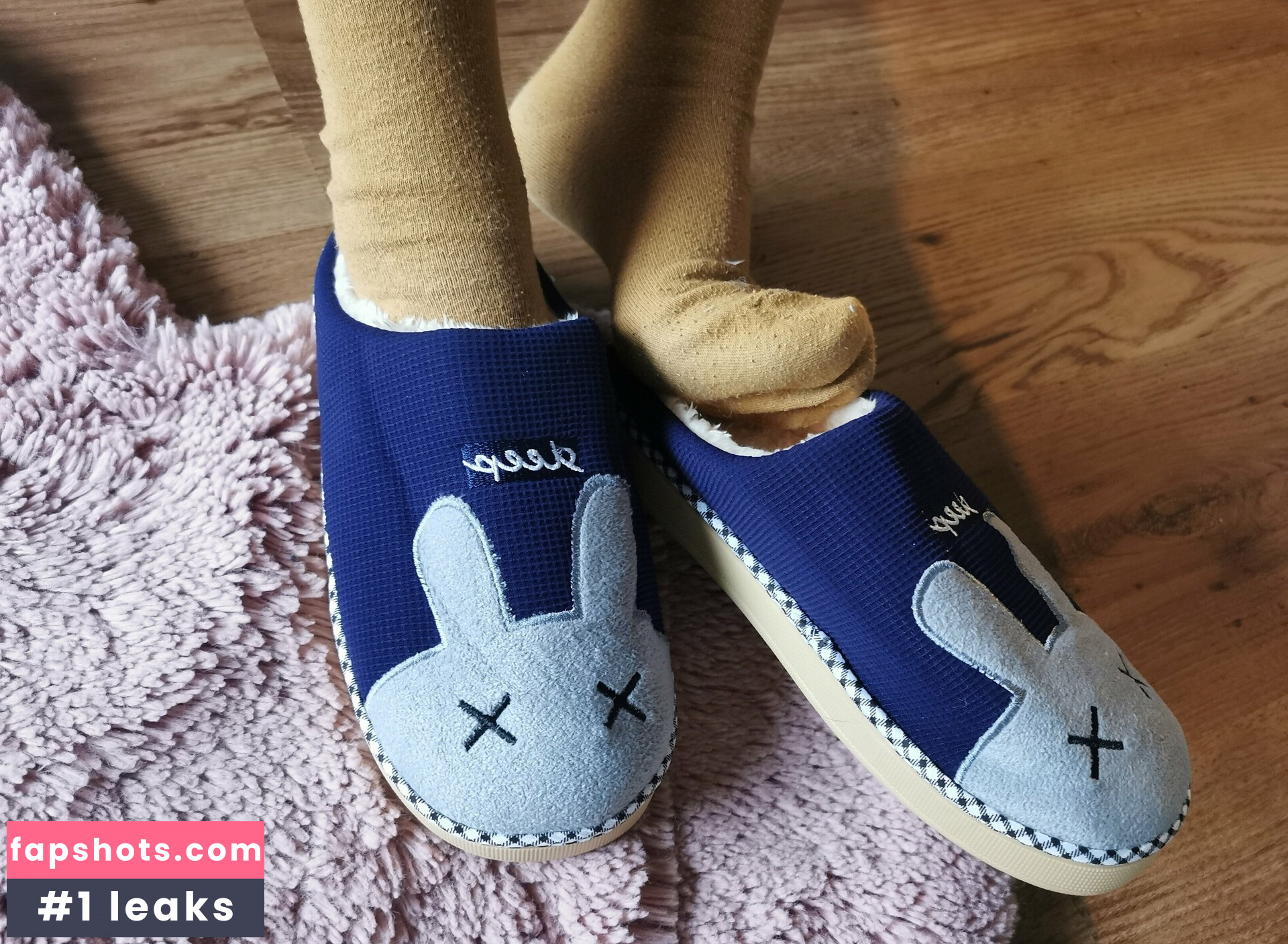 frenchmoon69 gallery photo #32