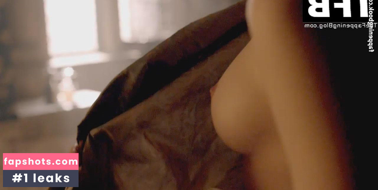 Freya Mavor gallery photo #3