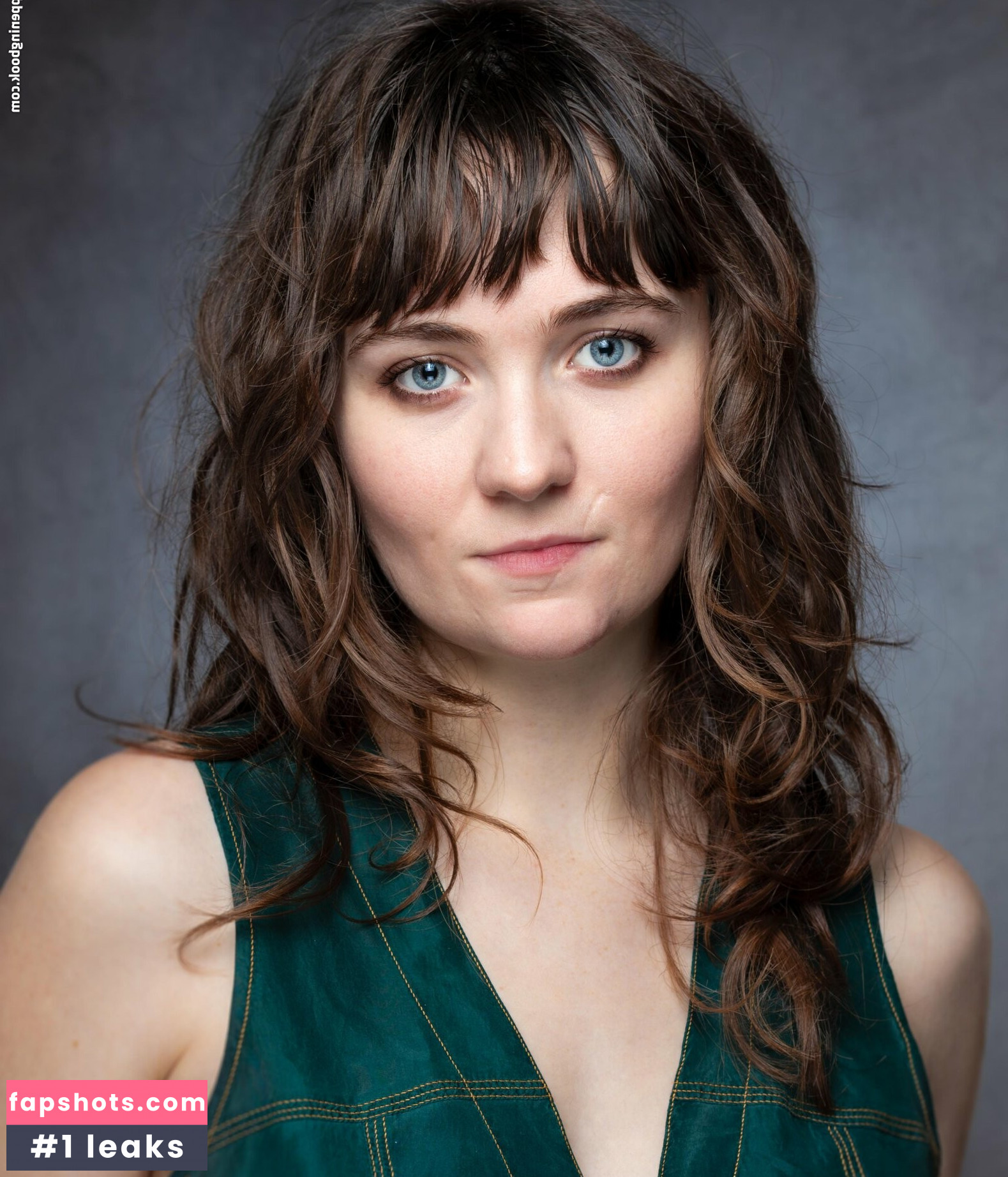 Freya Parks nude babe gallery