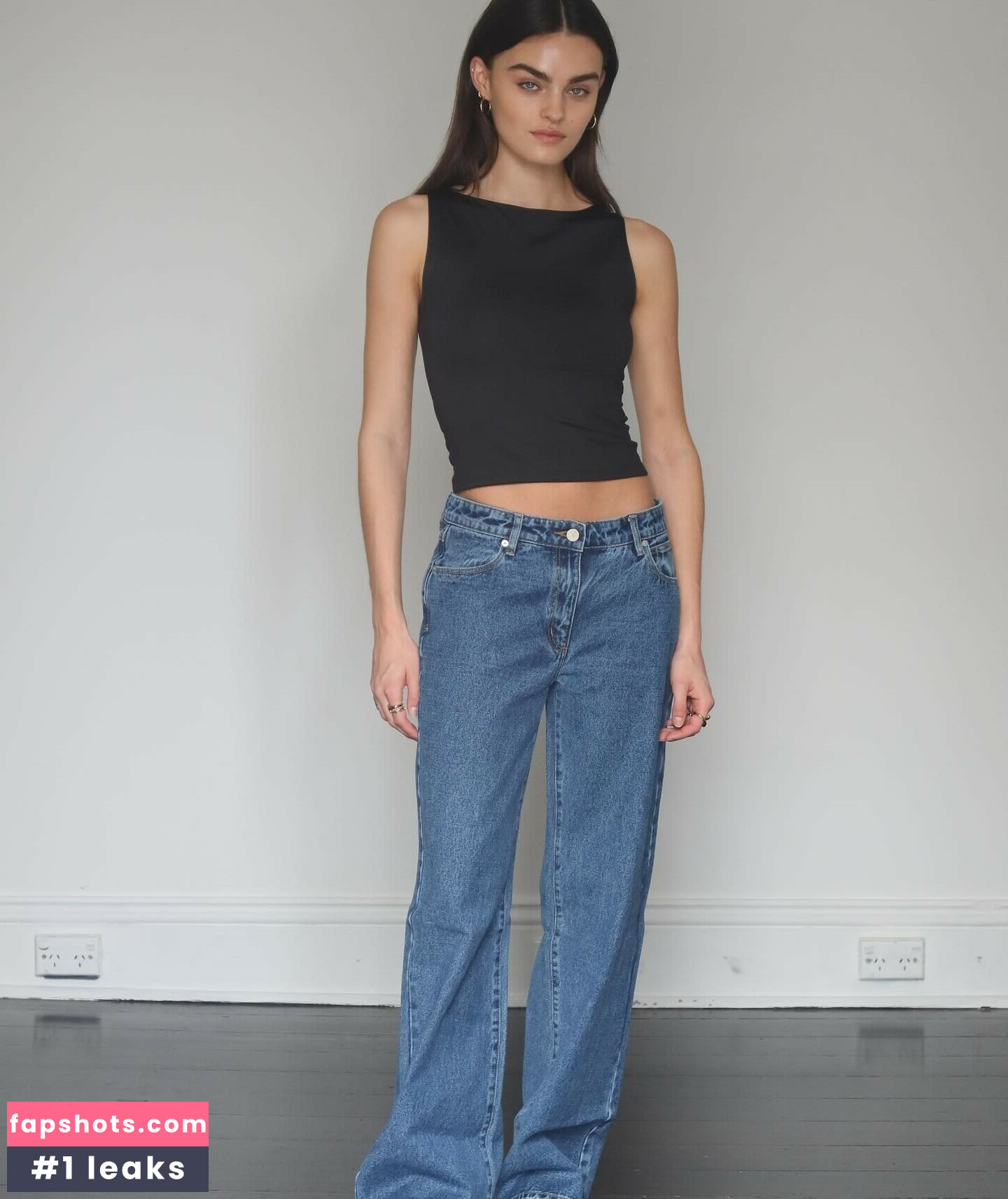 Freya Walton gallery photo #14