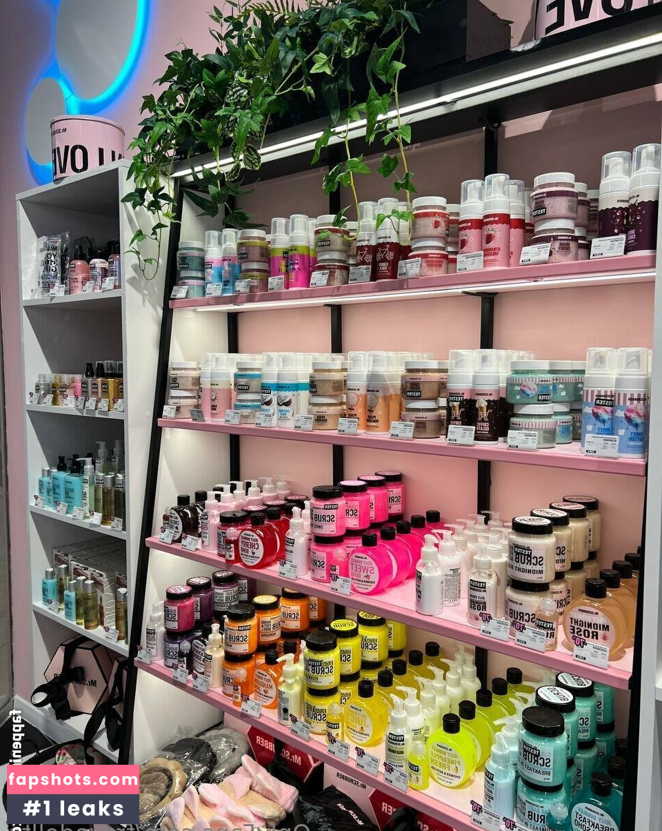 freyadollts Nude Leaks OnlyFans Photos #18 - LeakJerk