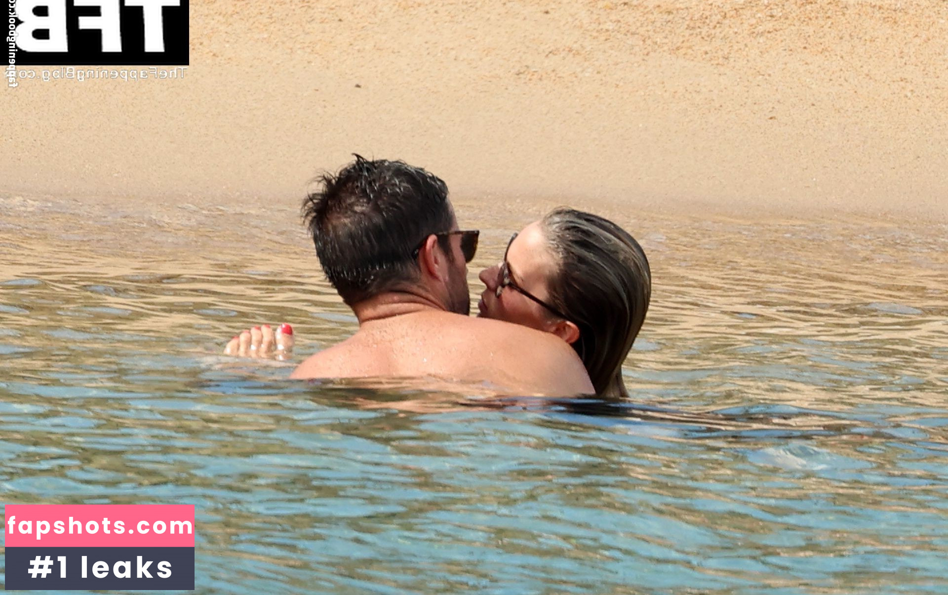 Frida Andersson gallery photo #62