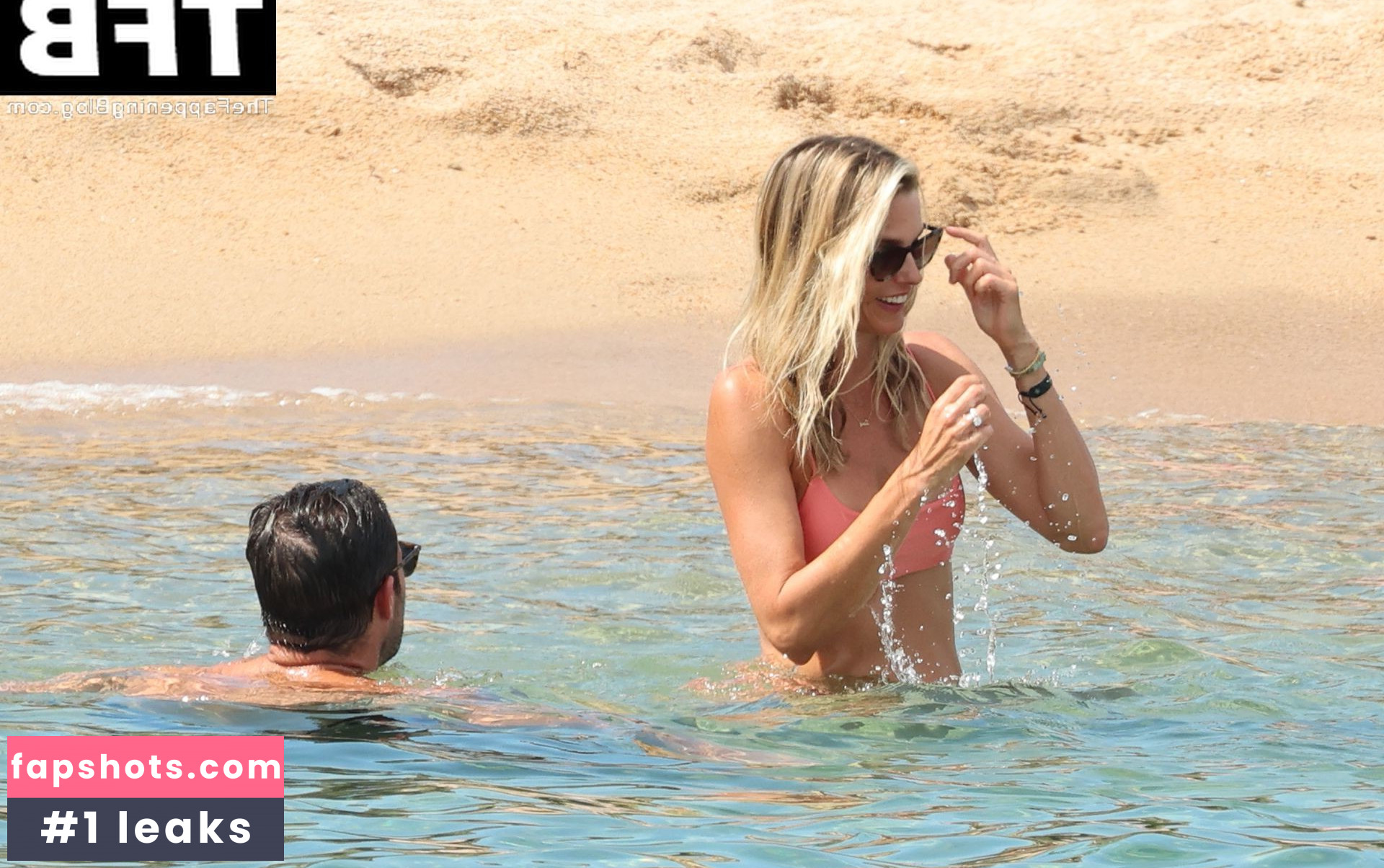 Frida Andersson gallery photo #81