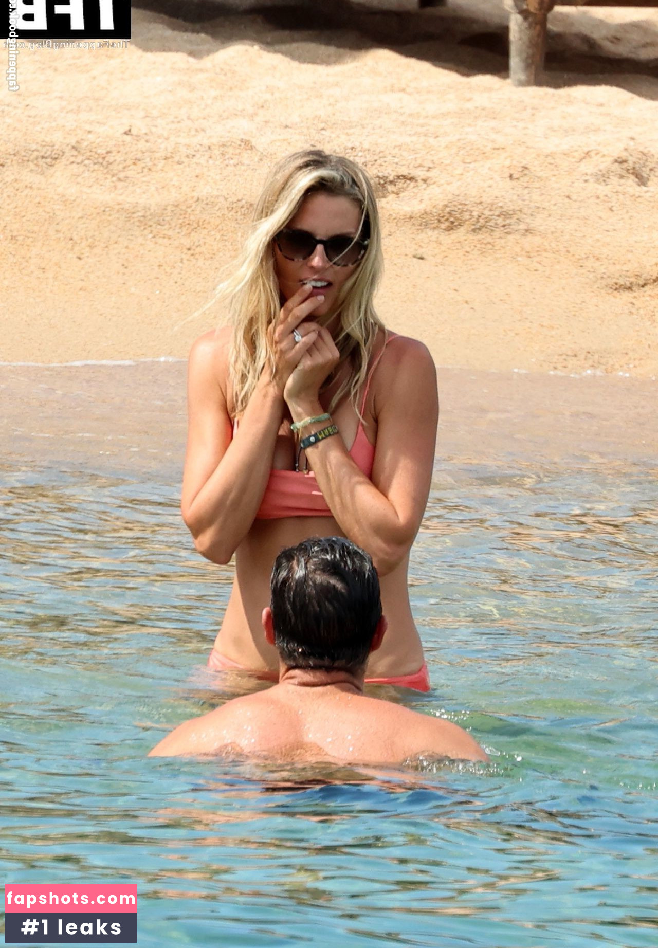 Frida Andersson gallery photo #84