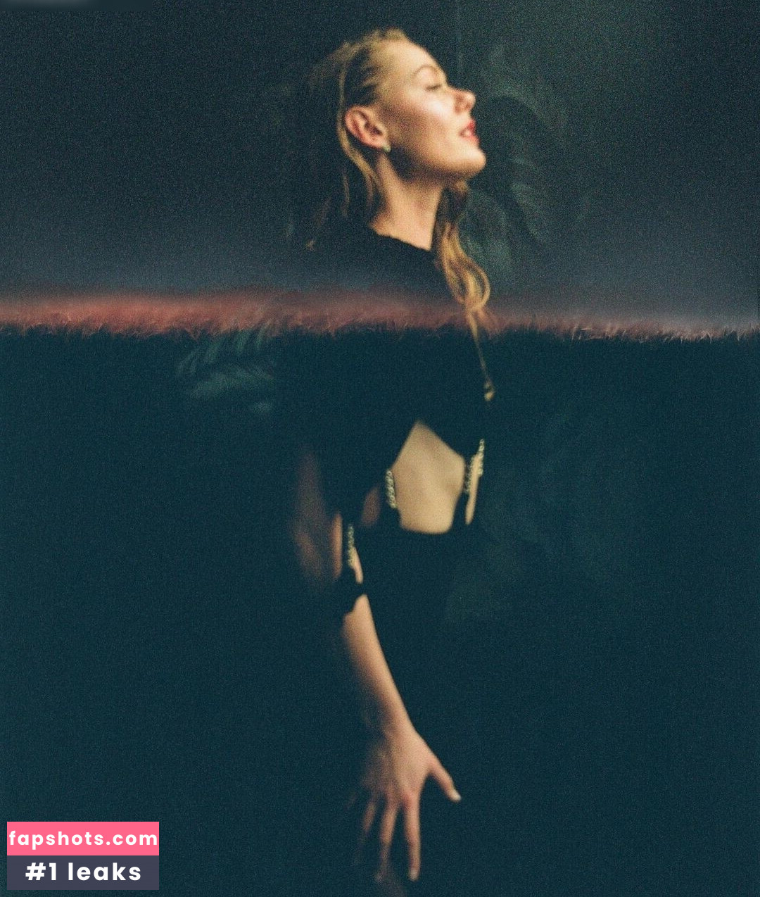 Frida Gustavsson Nude Leaks OnlyFans Photos #2 - LeakJerk