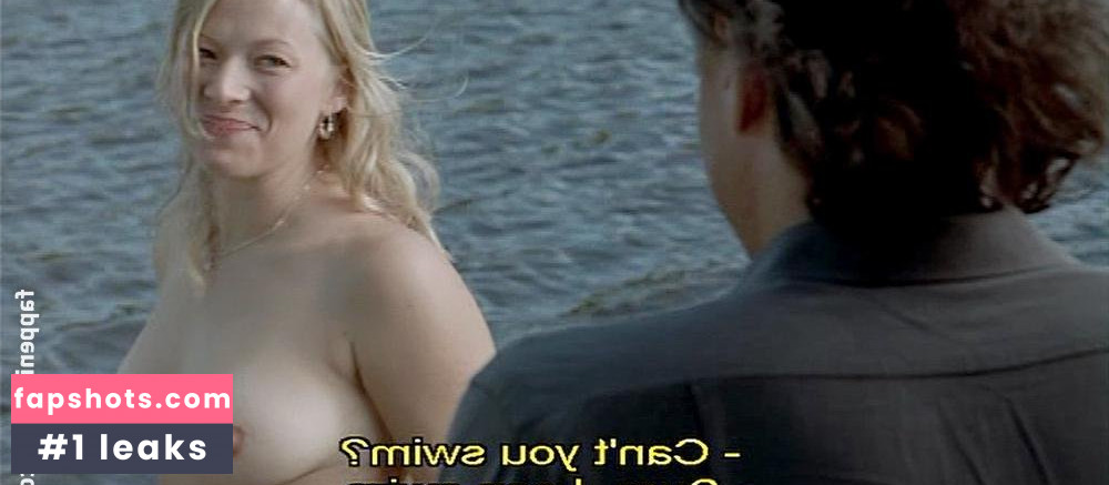 Frida Hallgren gallery photo #18