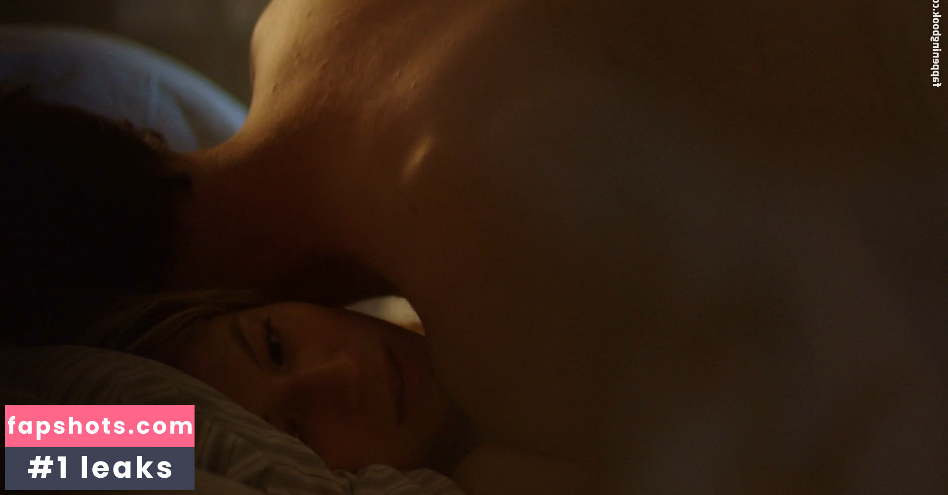 Frida Hallgren gallery photo #4