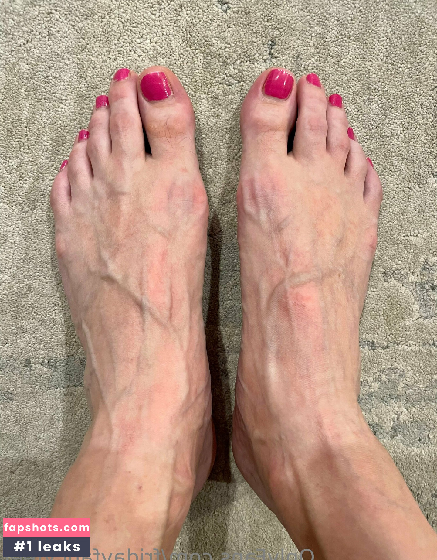 fridayfancyfeet nude babe gallery