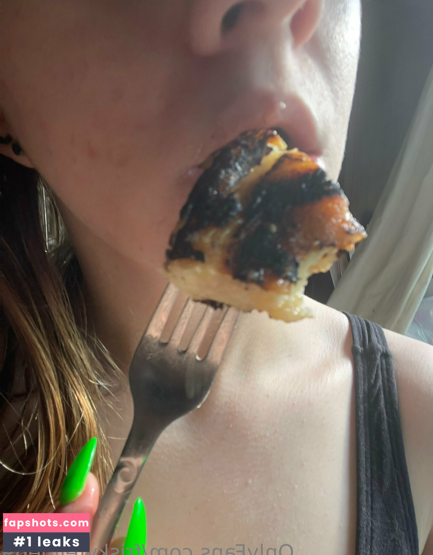 friskyfeline69 gallery photo #11