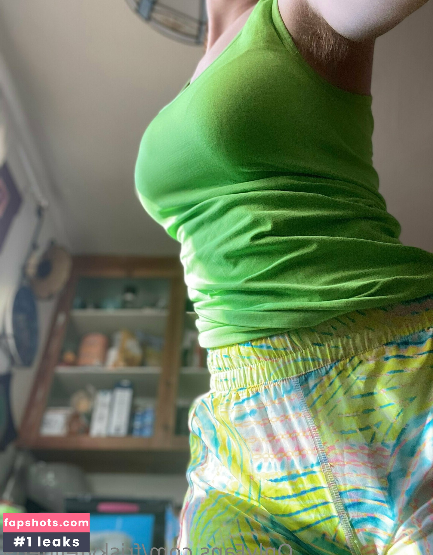 friskyfeline69 gallery photo #18