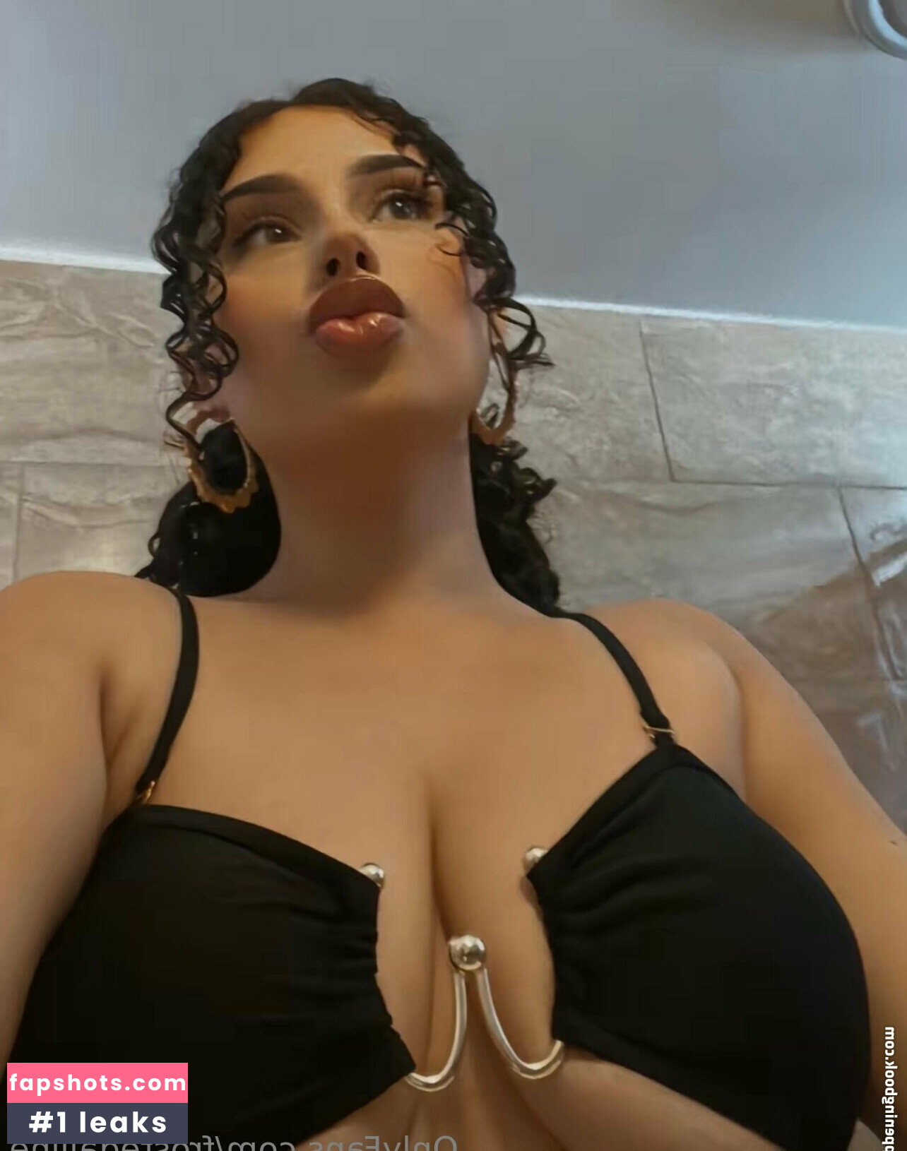 frostedaliine gallery photo #25