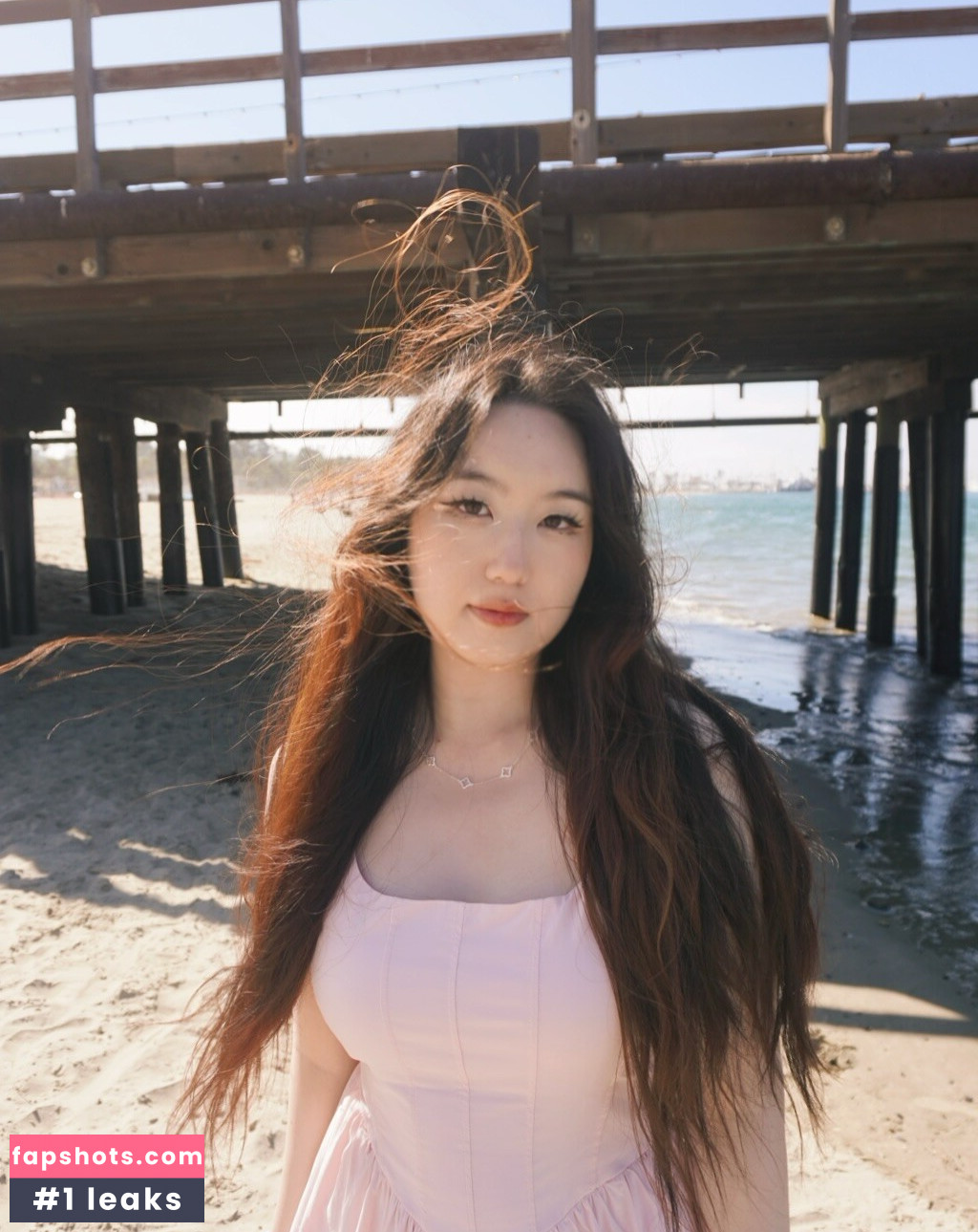 Fufu Flutters ASMR nude babe gallery