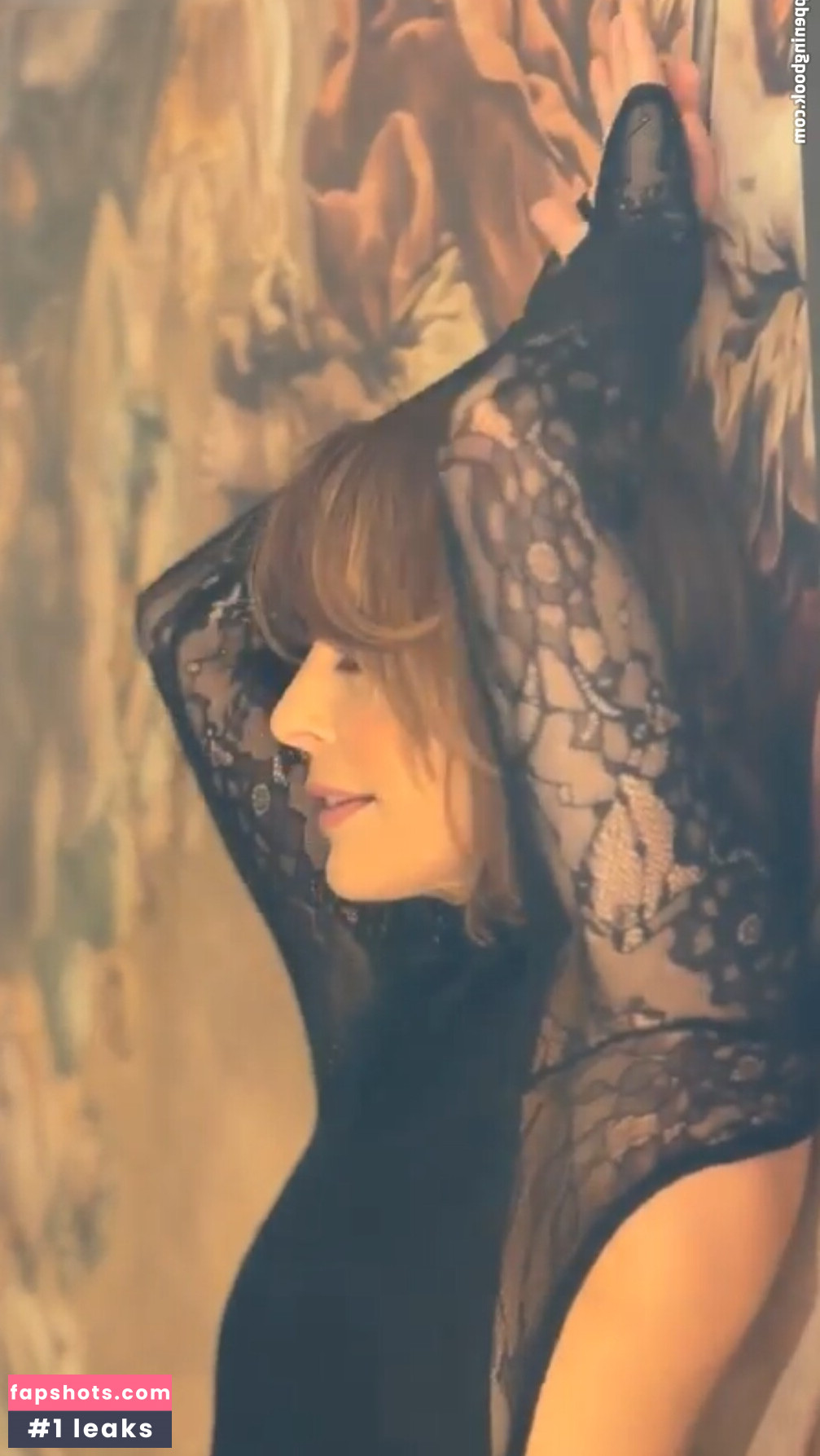 Funda Vanroy gallery photo #9