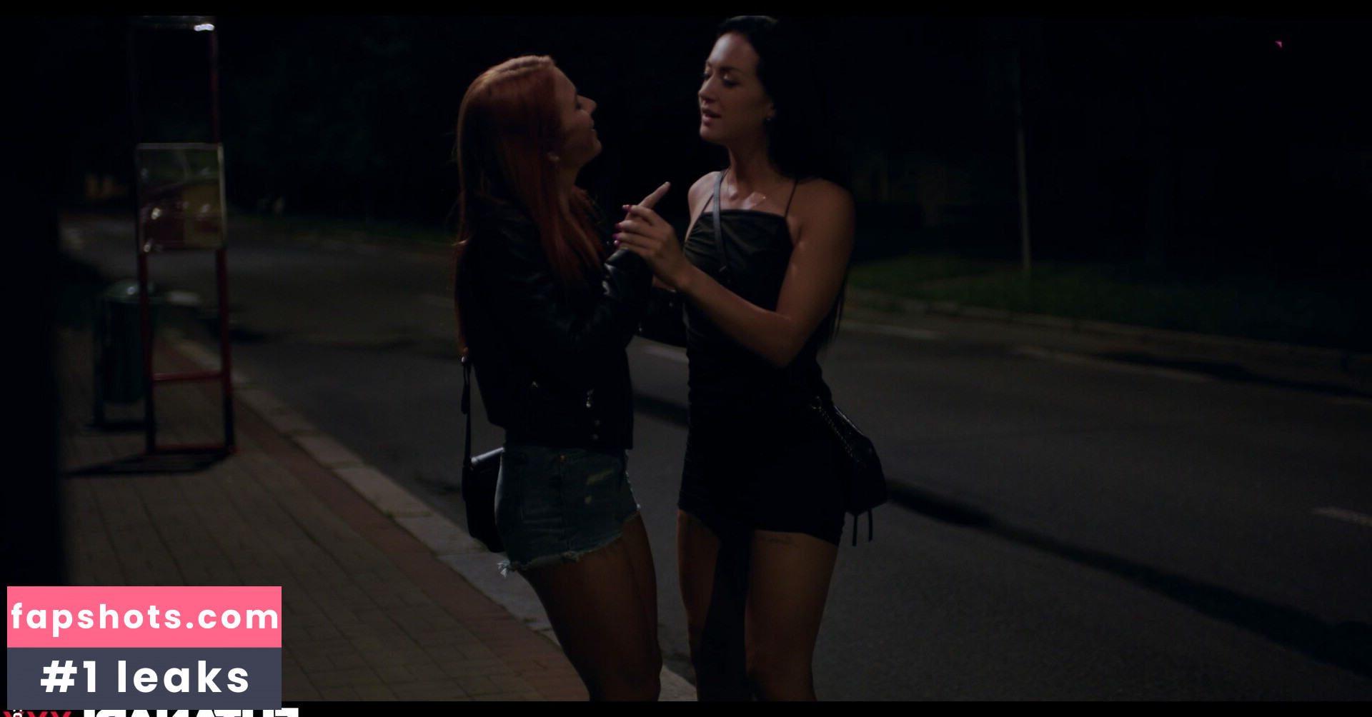 Futanari XXX gallery photo #40