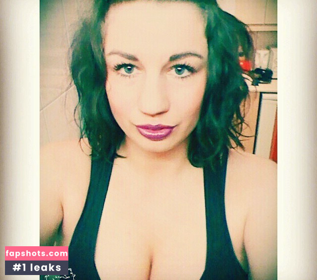 fuzyfruzsina Nahé úniky fotek pouze od fanoušků #14 - Fapshots