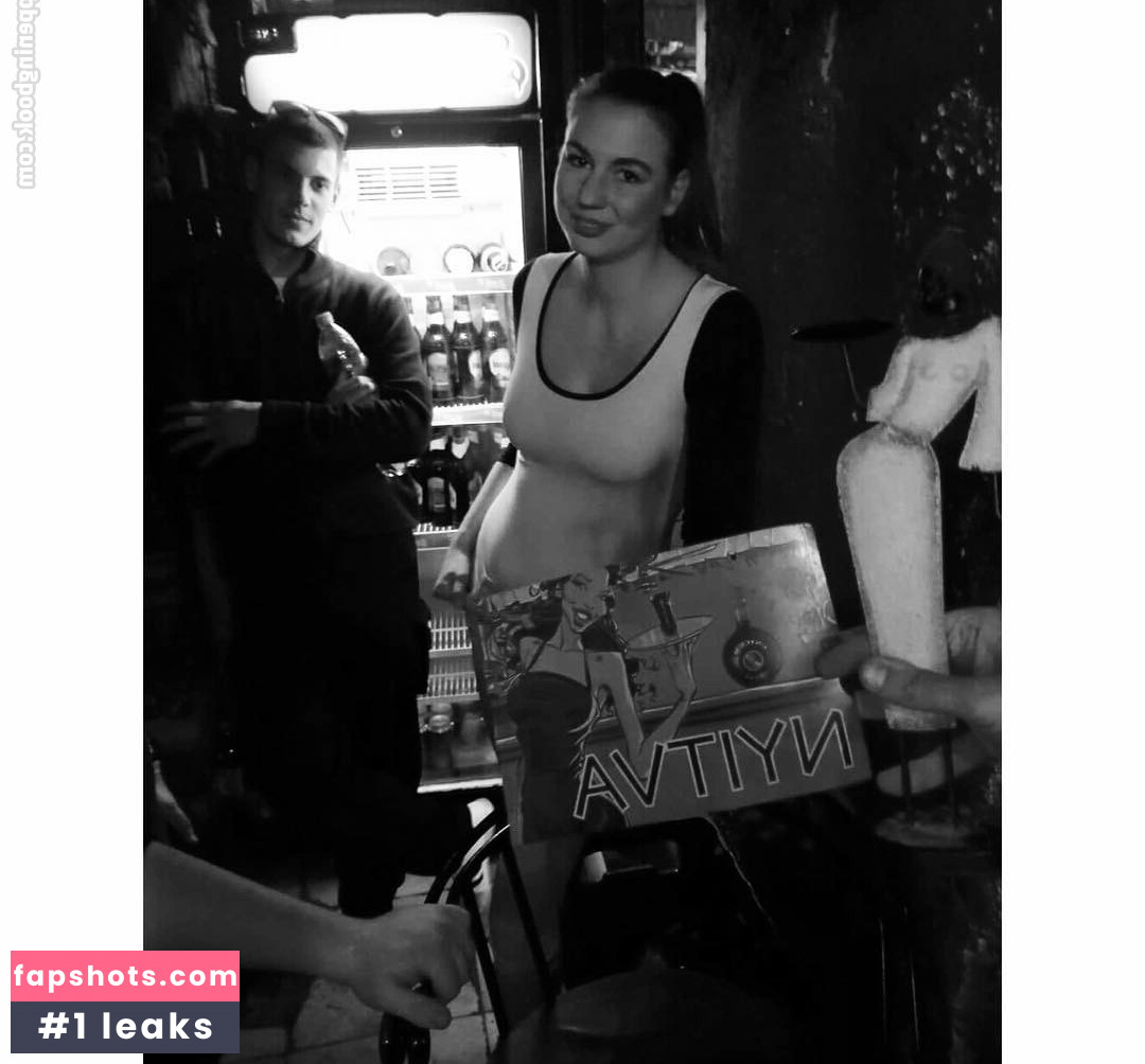 fuzyfruzsina Nahé úniky fotek pouze od fanoušků #18 - Fapshots