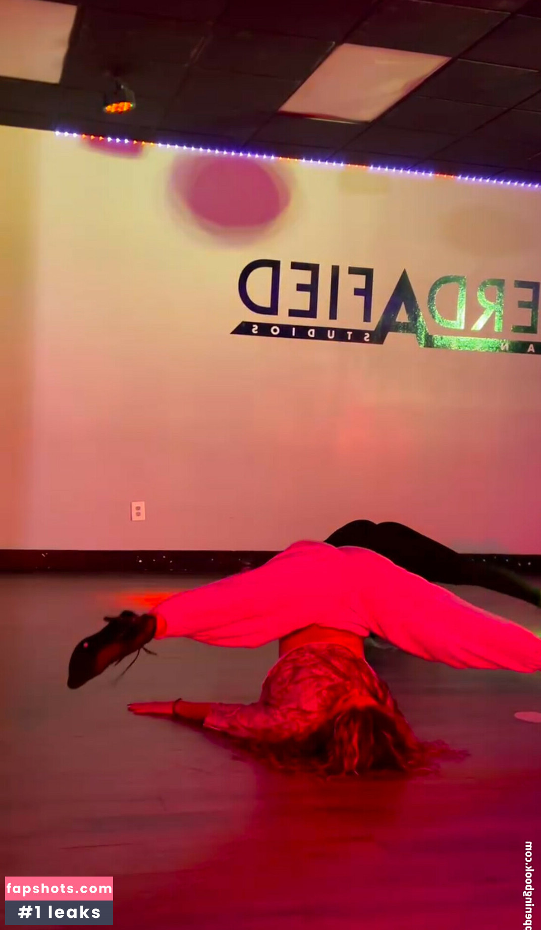 Gabby J David gallery photo #14