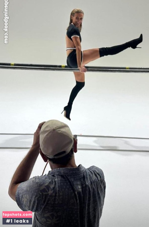 Gabby Logan gallery photo #10