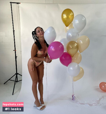 Gabby Scheyen gallery photo #8