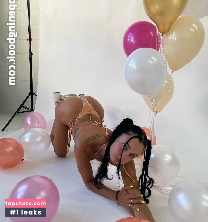 Gabby Scheyen gallery photo #9