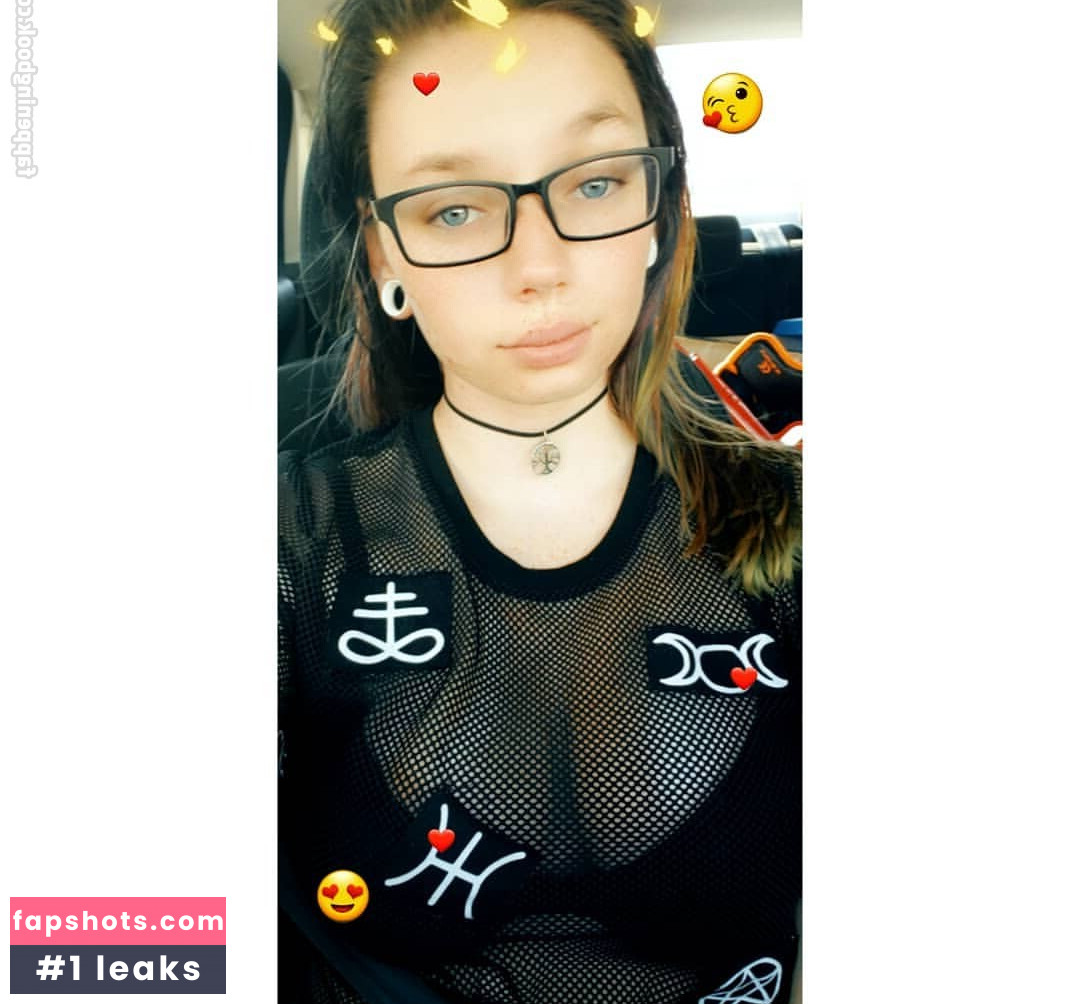 Gabby Swears gallery photo #11