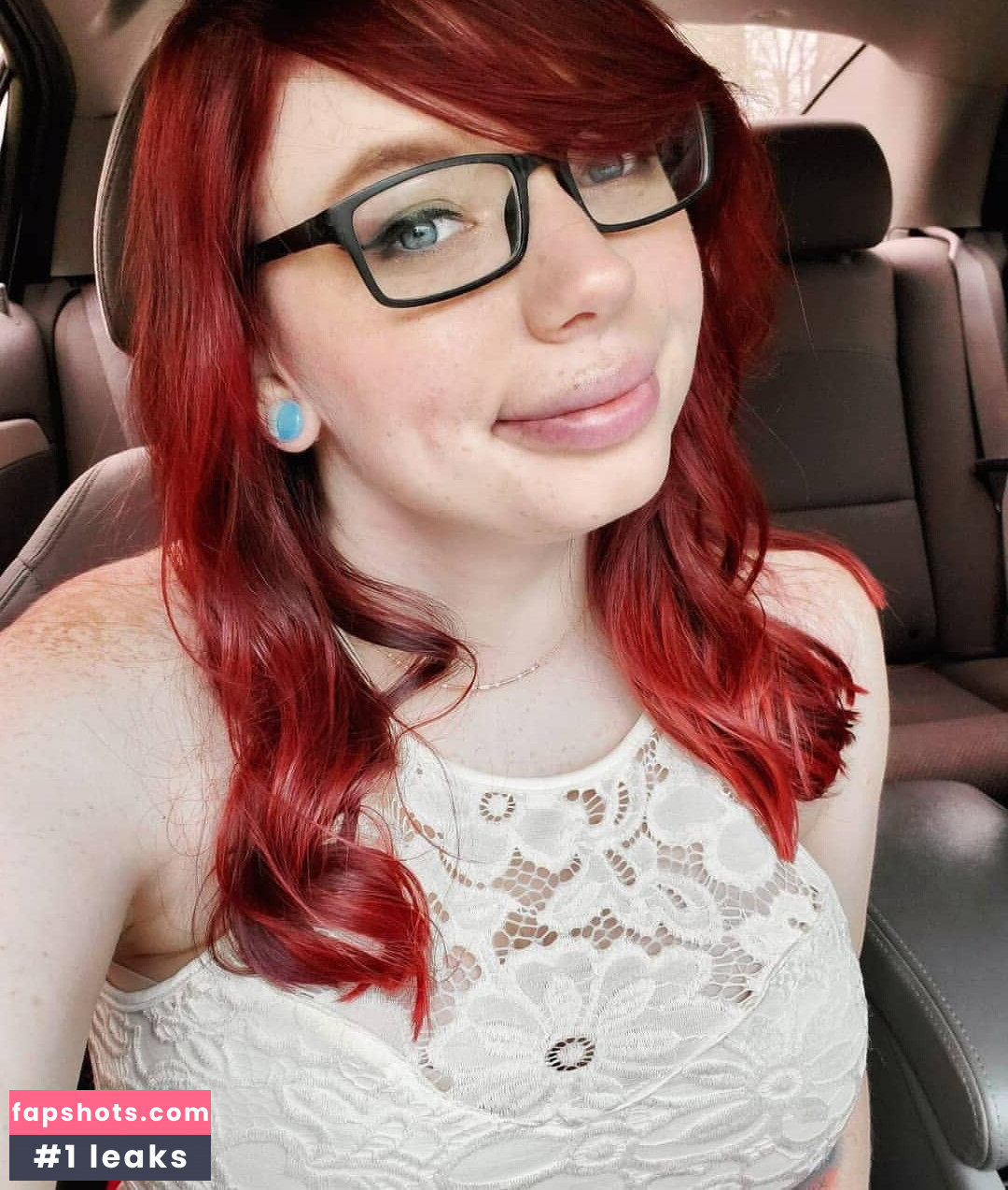 Gabby Swears gallery photo #29