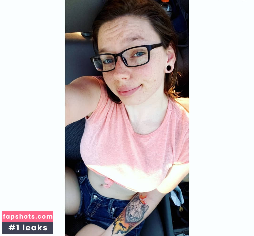 Gabby Swears gallery photo #30