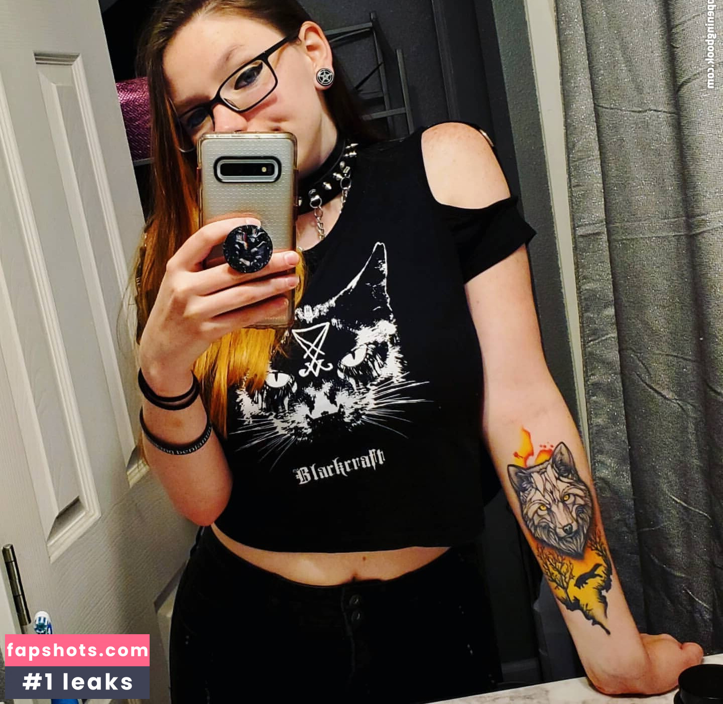 Gabby Swears gallery photo #31