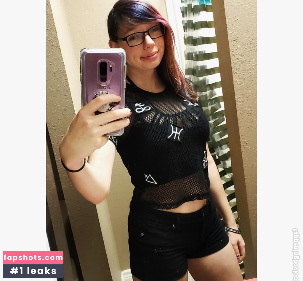 Gabby Swears gallery photo #33