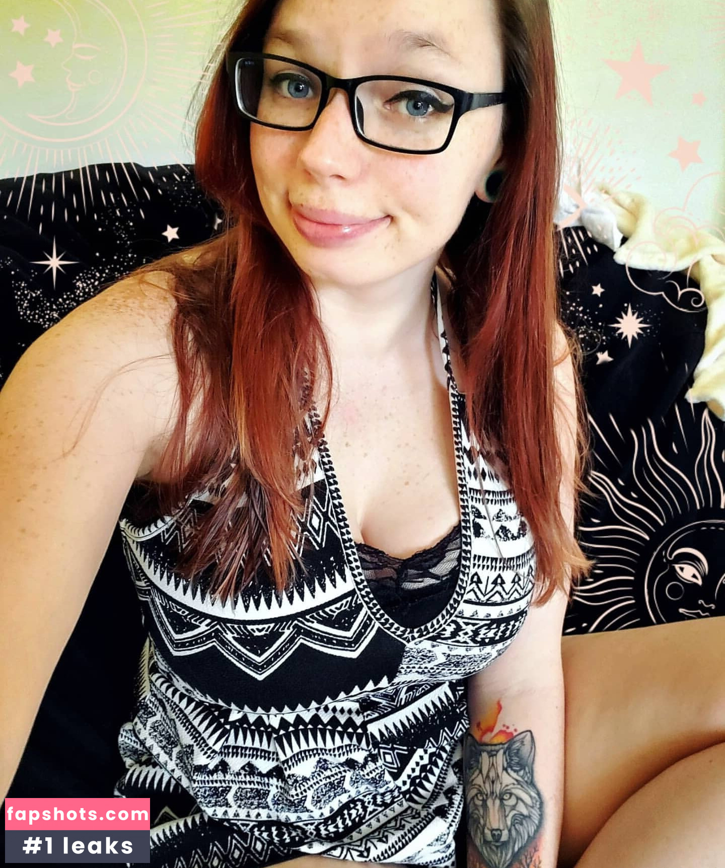 Gabby Swears gallery photo #40