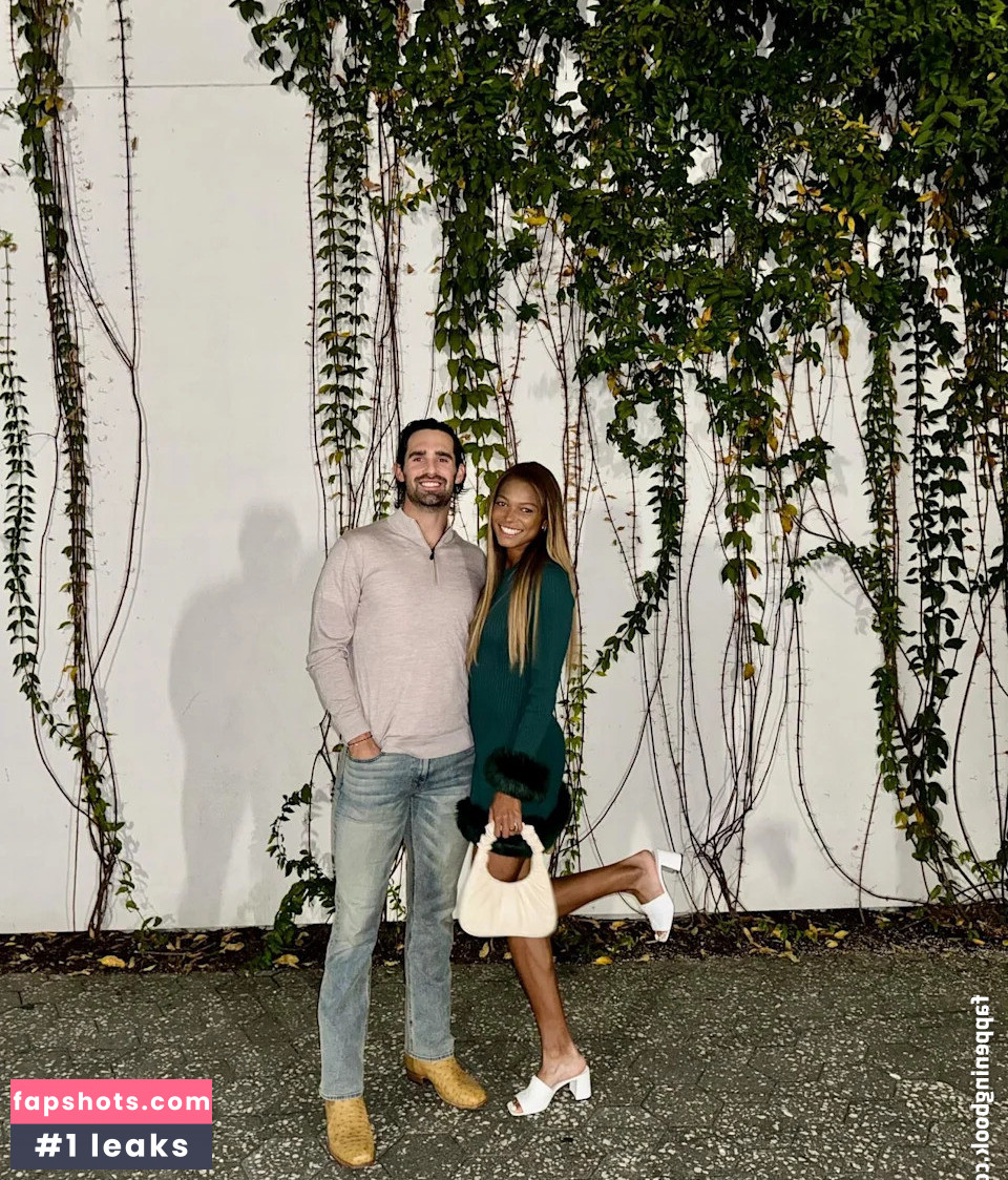 Gabby Thomas gallery photo #15