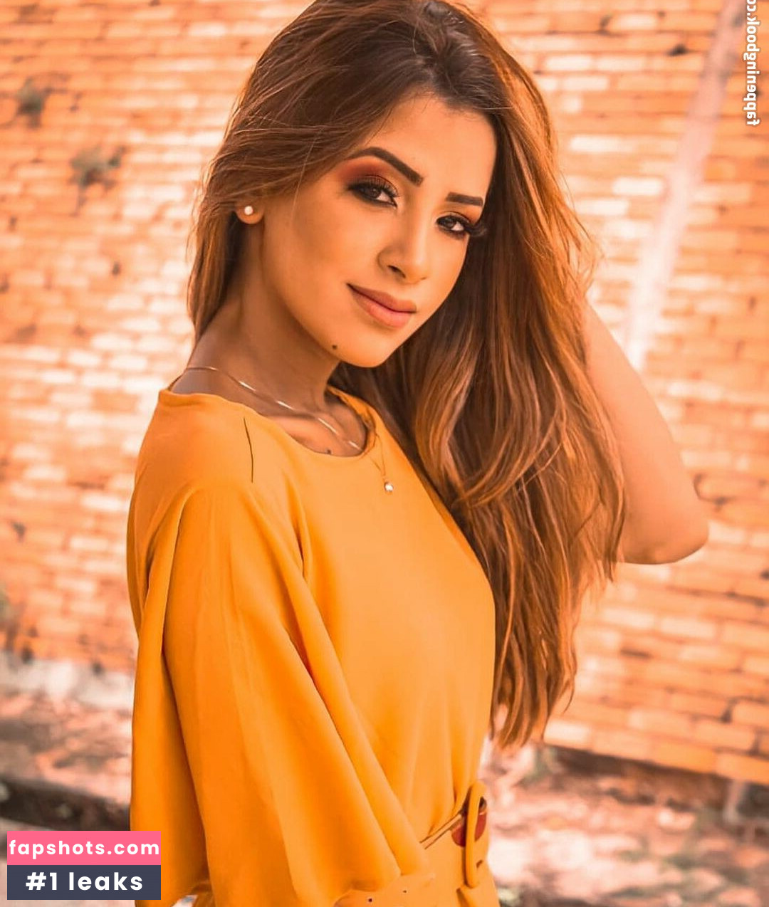 Gabi Araújo gallery photo #2