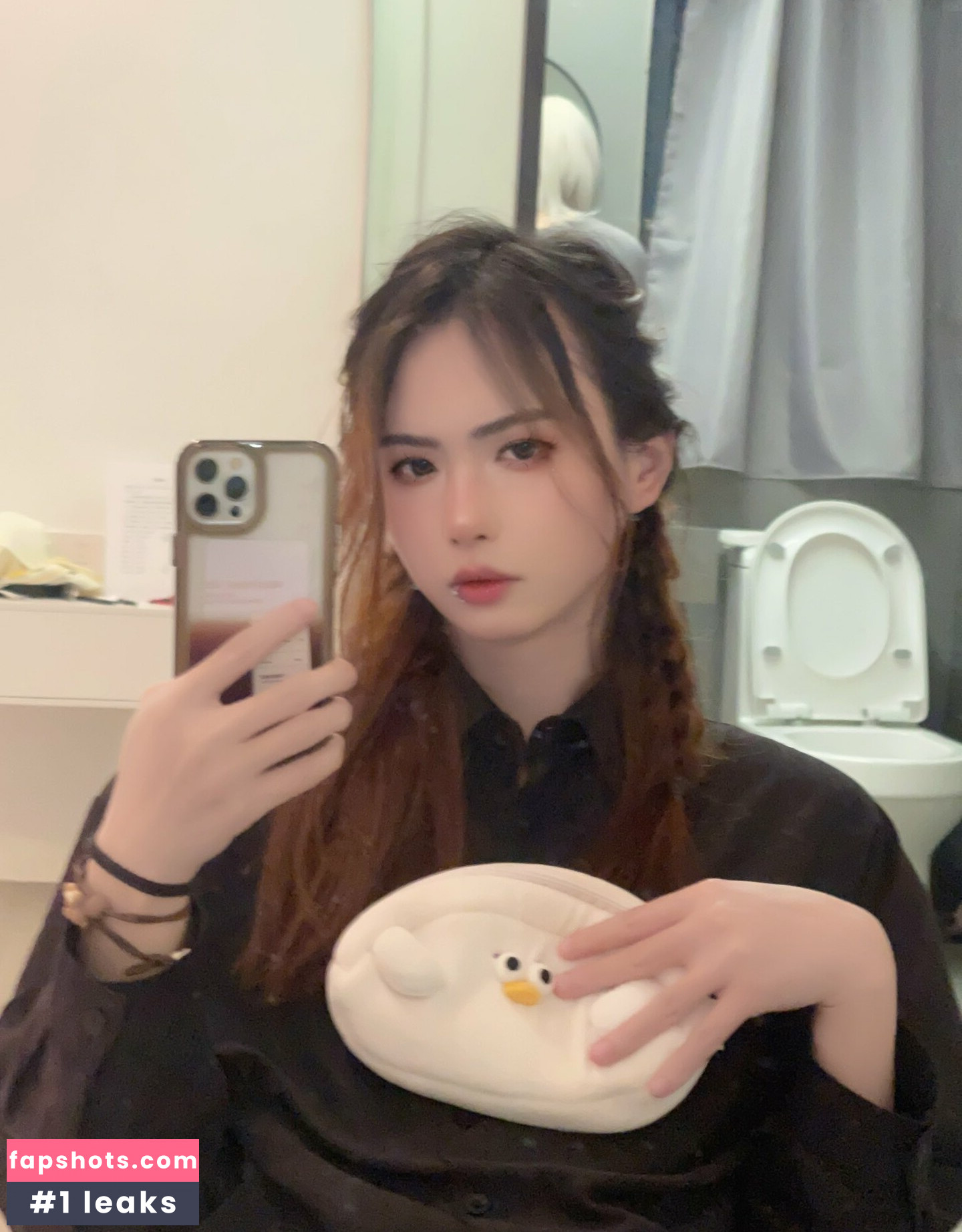 Gabriel_24601 gallery photo #3