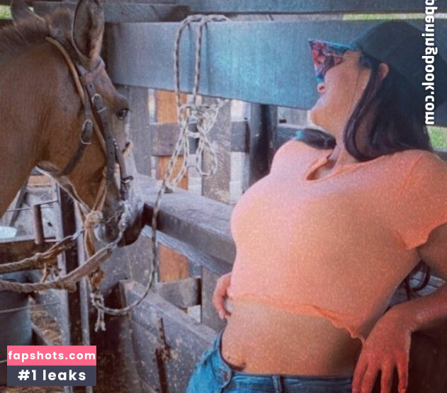 Gabriela Batista Torres gallery photo #10